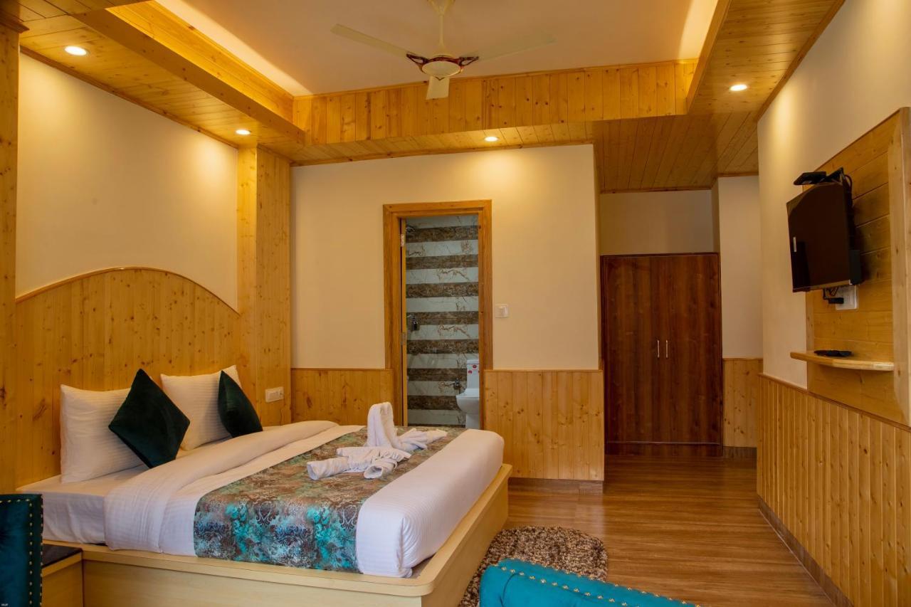 North Deodar Avenue, Manali Екстериор снимка