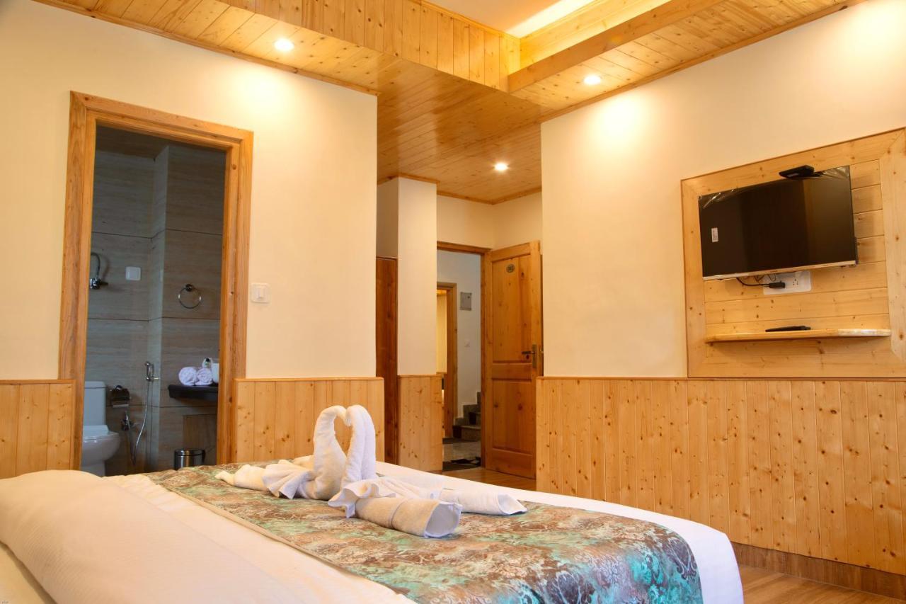 North Deodar Avenue, Manali Екстериор снимка